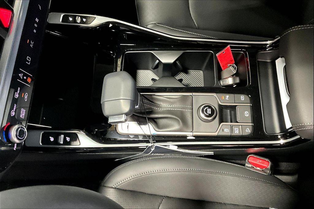 new 2025 Kia Sorento car, priced at $40,755