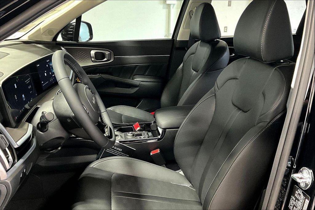 new 2025 Kia Sorento car, priced at $40,755