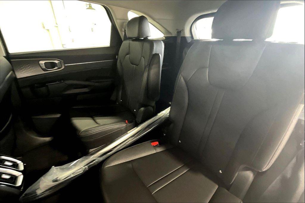 new 2025 Kia Sorento car, priced at $40,755