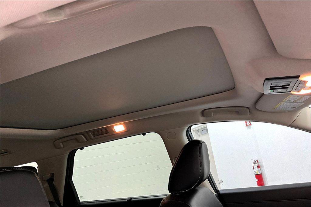 used 2024 Nissan Pathfinder car, priced at $33,000