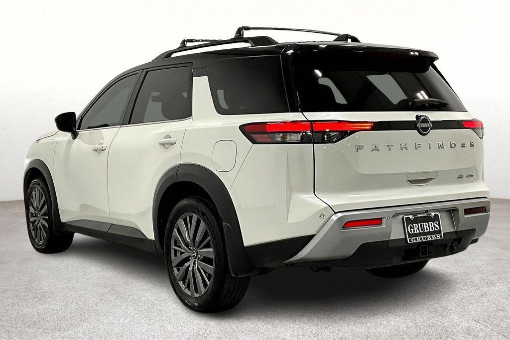 used 2024 Nissan Pathfinder car, priced at $33,000