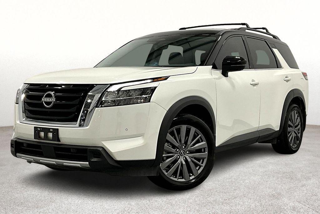 used 2024 Nissan Pathfinder car, priced at $33,000