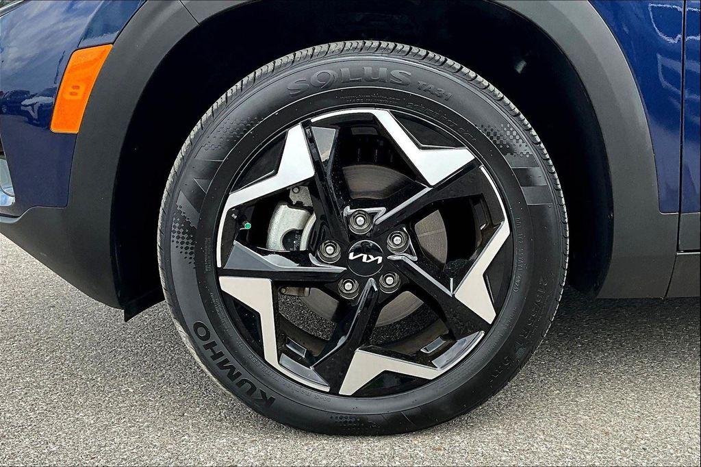 used 2025 Kia Seltos car, priced at $23,000