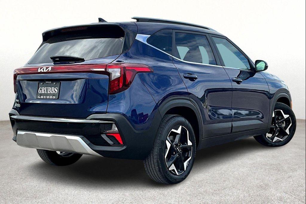 used 2025 Kia Seltos car, priced at $23,000