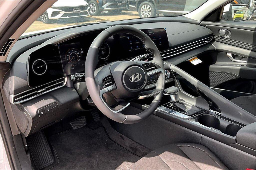 new 2025 Hyundai Elantra car, priced at $26,029