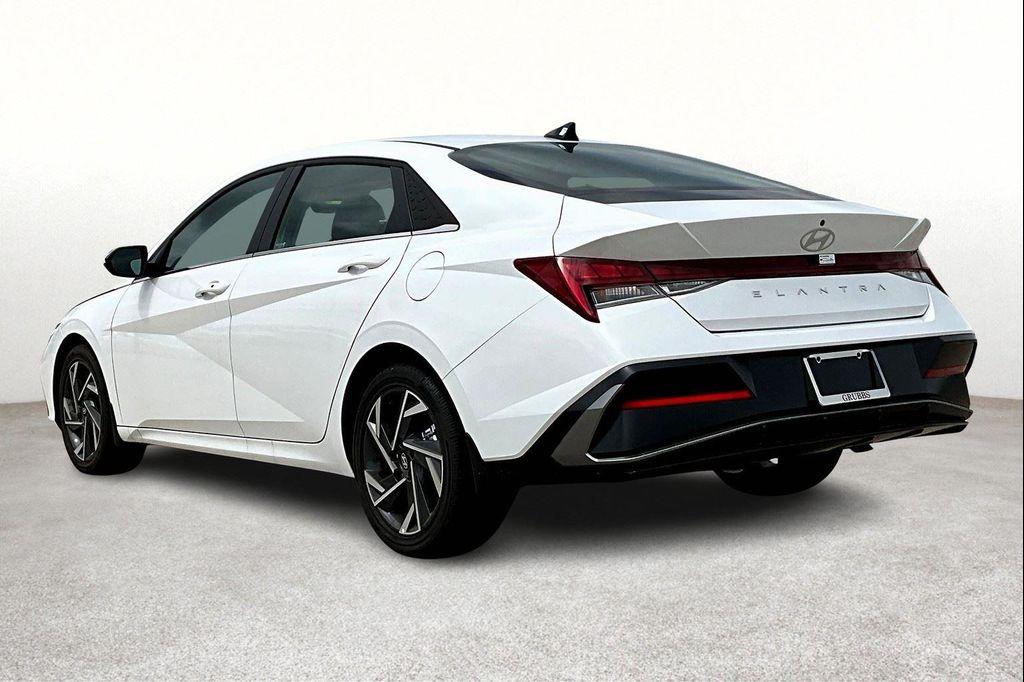 new 2025 Hyundai Elantra car, priced at $26,029