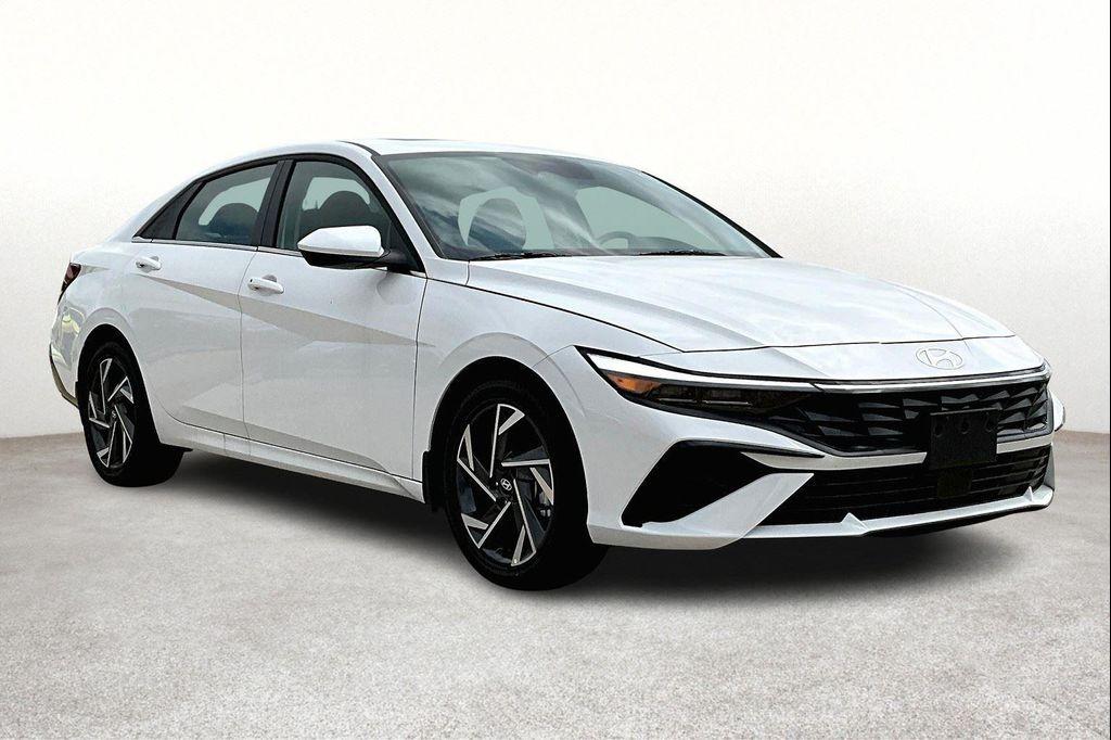 new 2025 Hyundai Elantra car, priced at $26,029