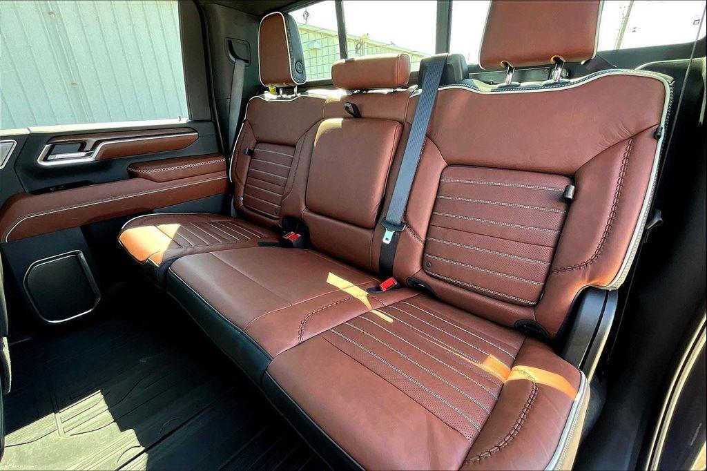 new 2025 GMC Sierra 2500 car, priced at $90,000