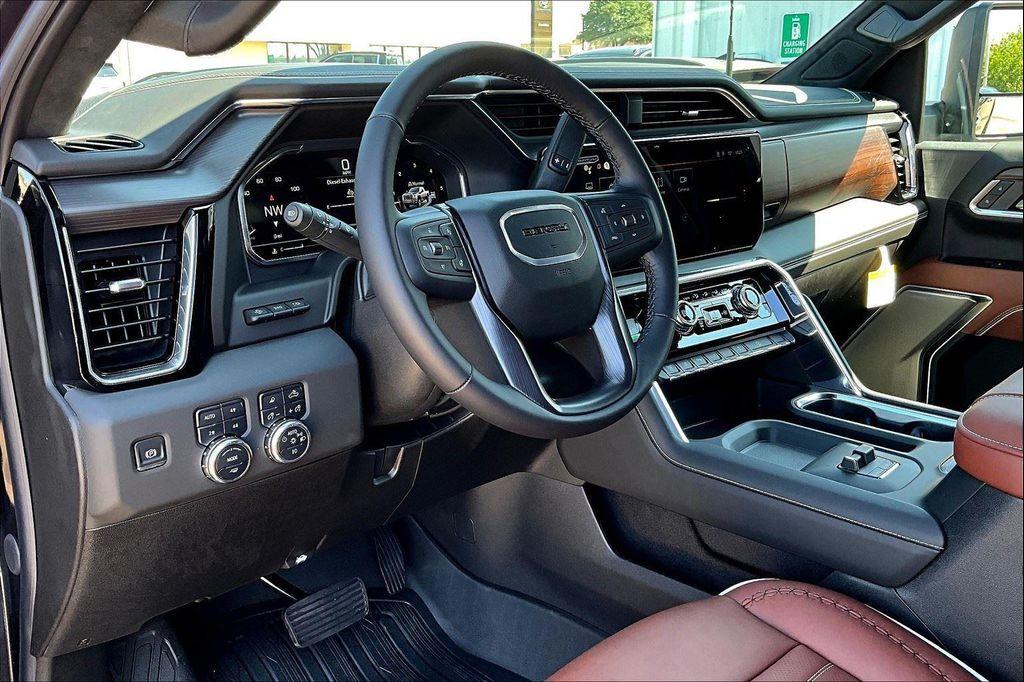 new 2025 GMC Sierra 2500 car, priced at $90,000