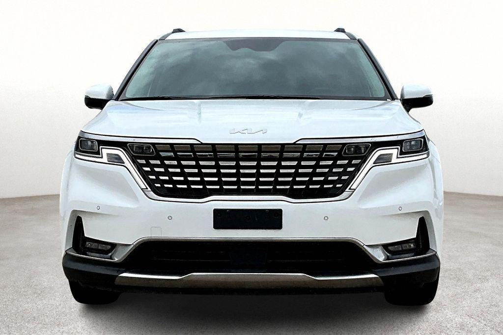 used 2024 Kia Carnival car, priced at $39,000