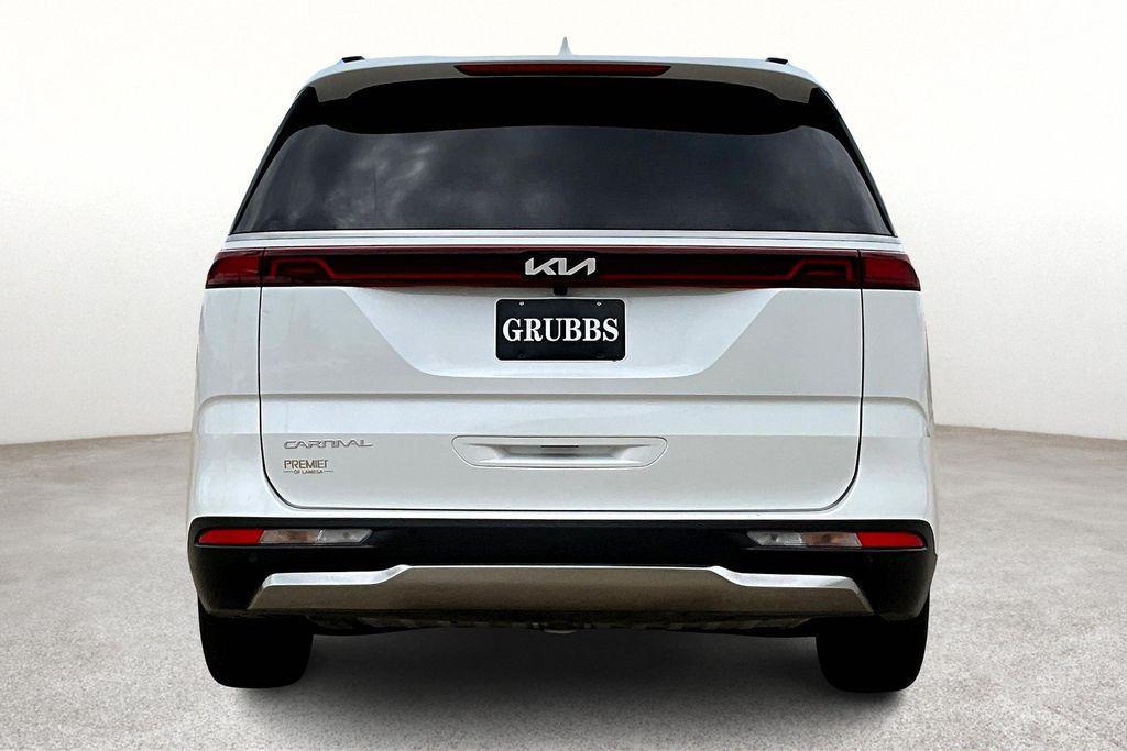 used 2024 Kia Carnival car, priced at $39,000