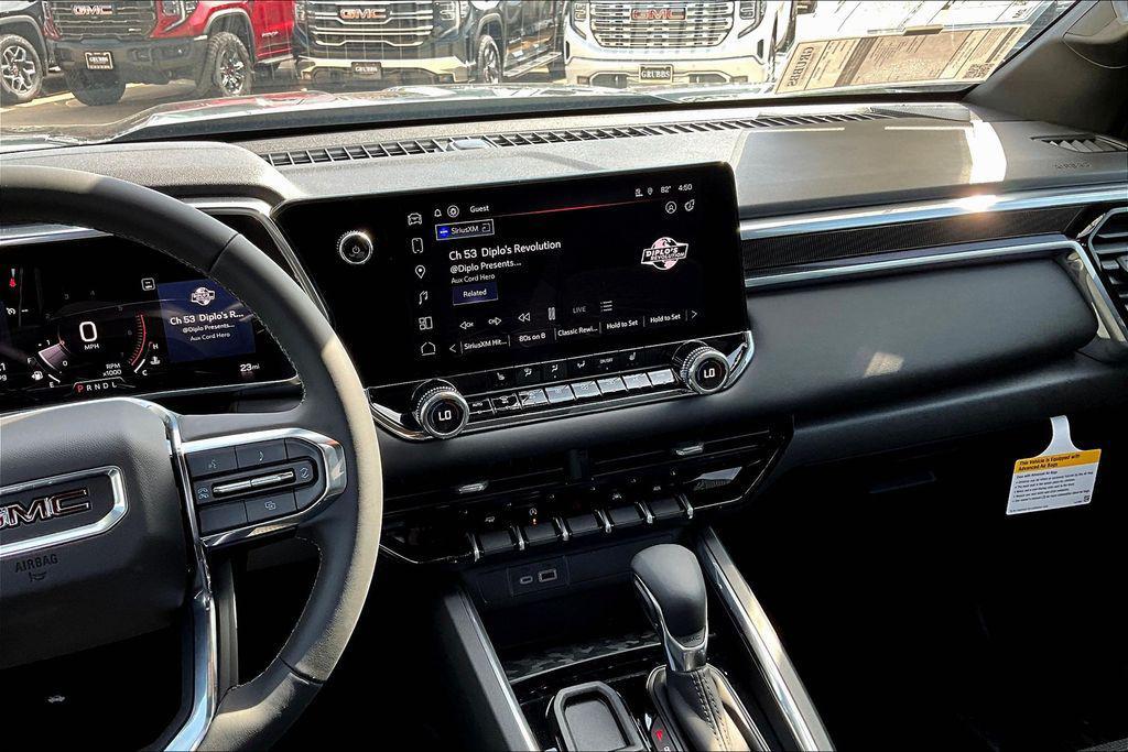 new 2025 GMC Canyon car, priced at $40,646