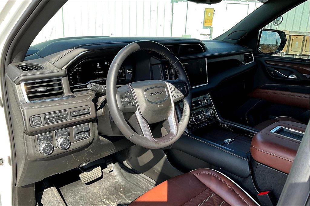 used 2023 GMC Yukon car