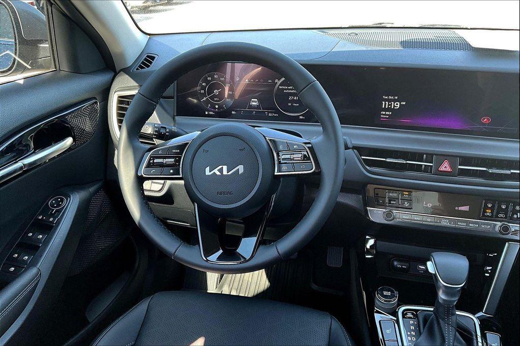 new 2026 Kia Seltos car, priced at $27,225