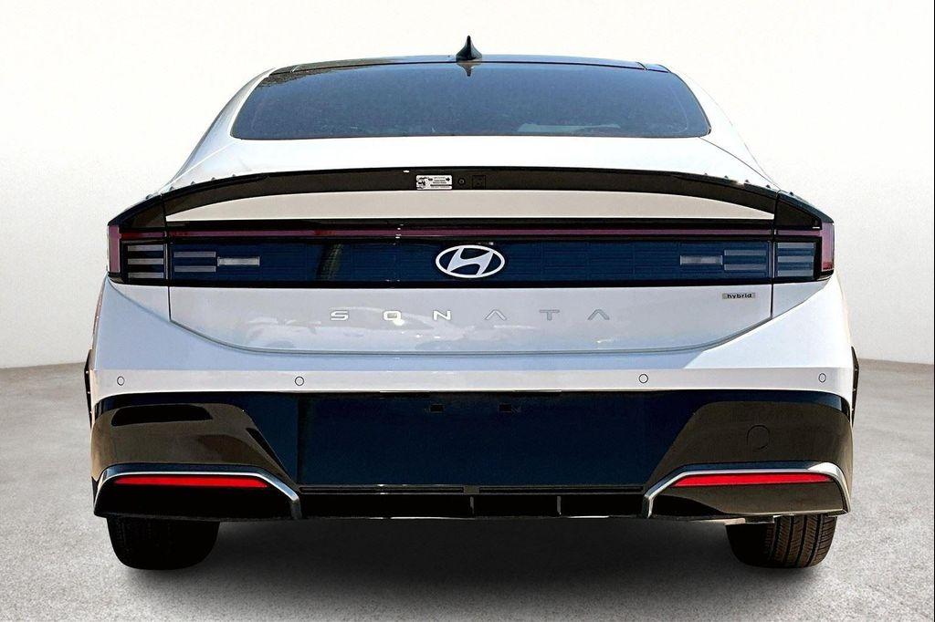 new 2025 Hyundai Sonata Hybrid car, priced at $39,595