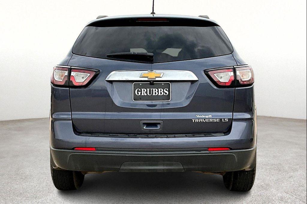 used 2013 Chevrolet Traverse car, priced at $6,000