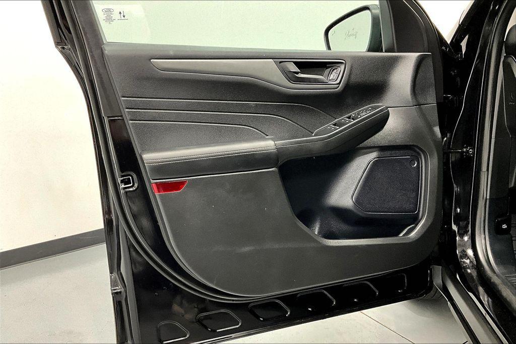 used 2023 Ford Escape car, priced at $26,000