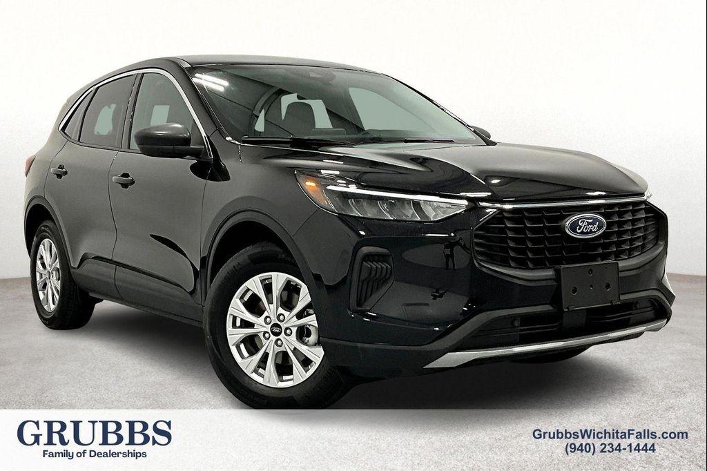 used 2023 Ford Escape car, priced at $26,000