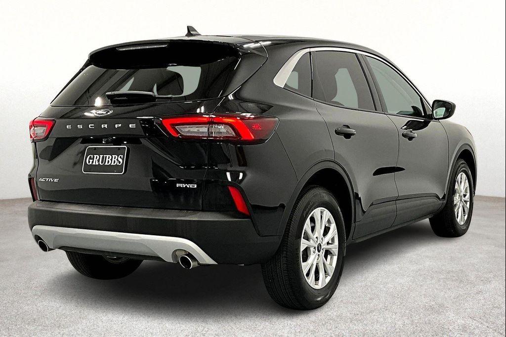 used 2023 Ford Escape car, priced at $26,000