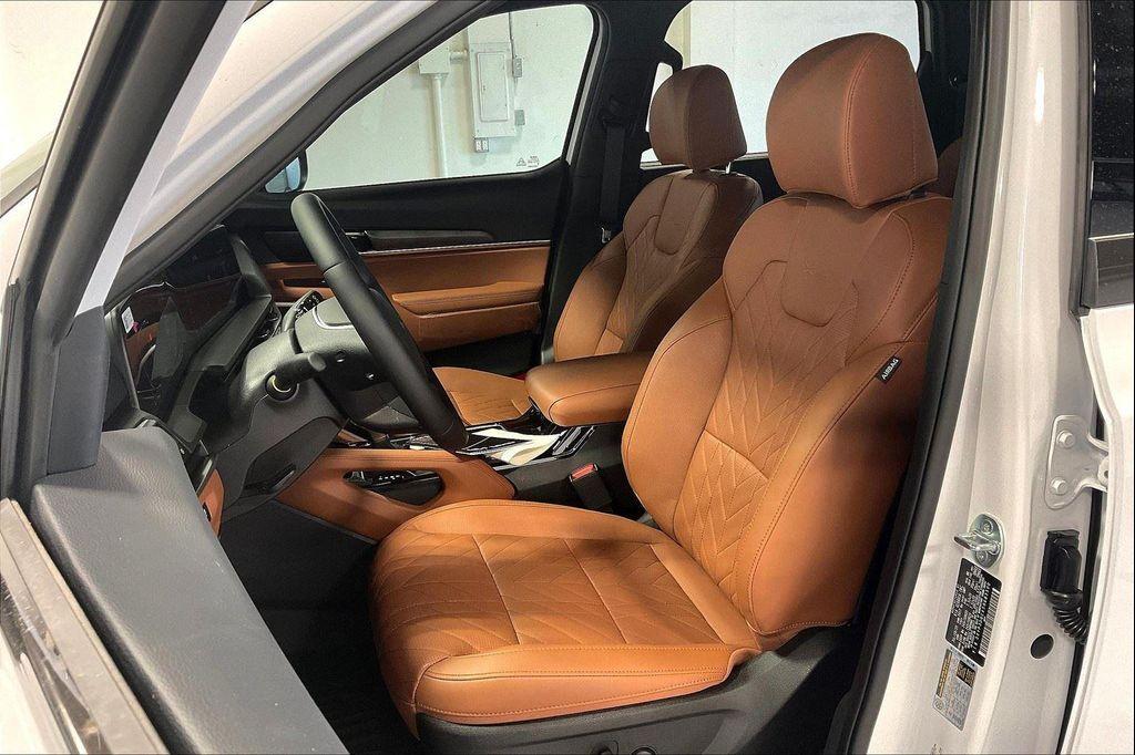 new 2025 Kia Telluride car, priced at $46,445