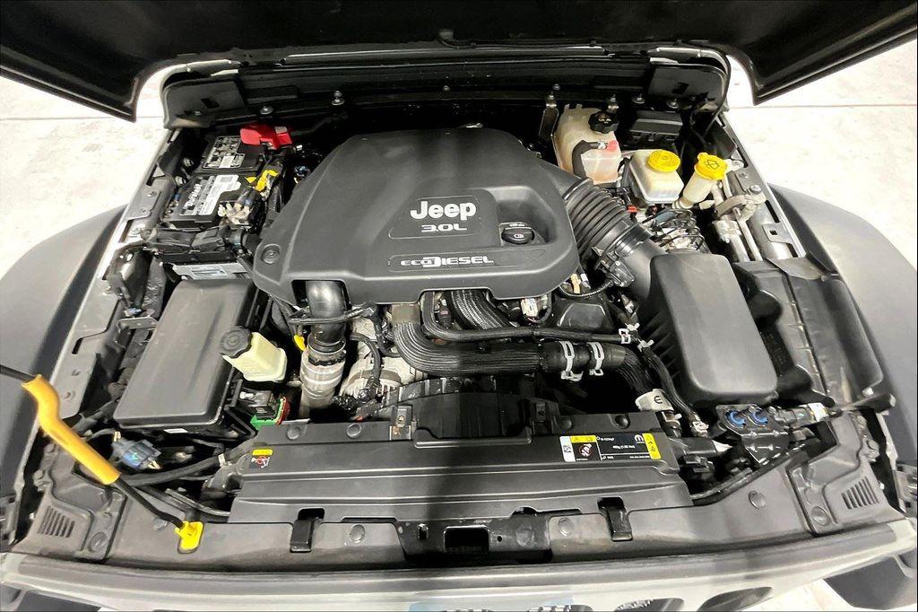 used 2021 Jeep Wrangler Unlimited car, priced at $37,900