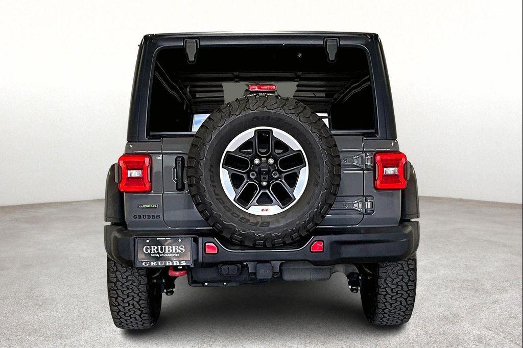 used 2021 Jeep Wrangler Unlimited car, priced at $37,900