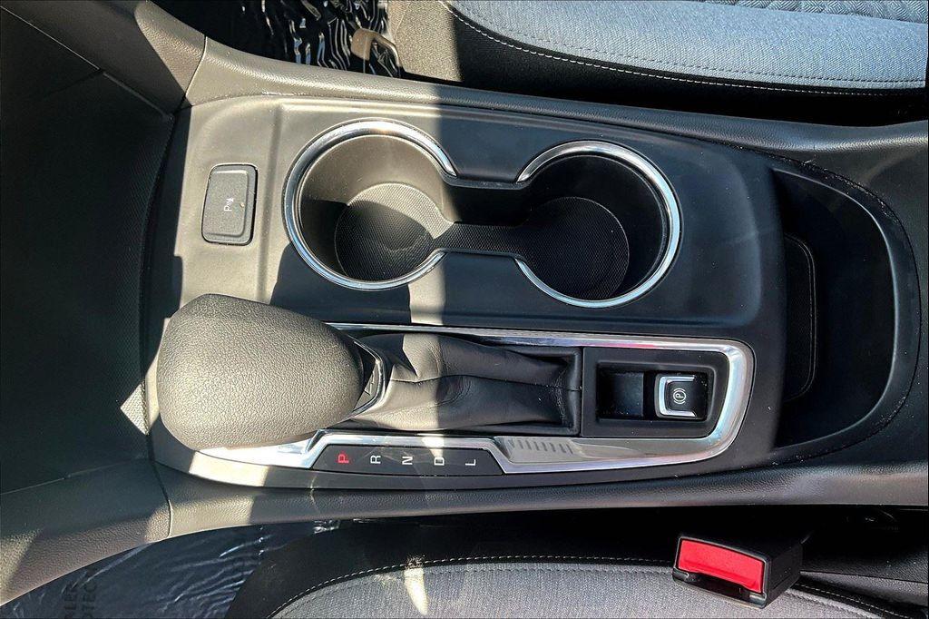 used 2023 Chevrolet Equinox car, priced at $17,750