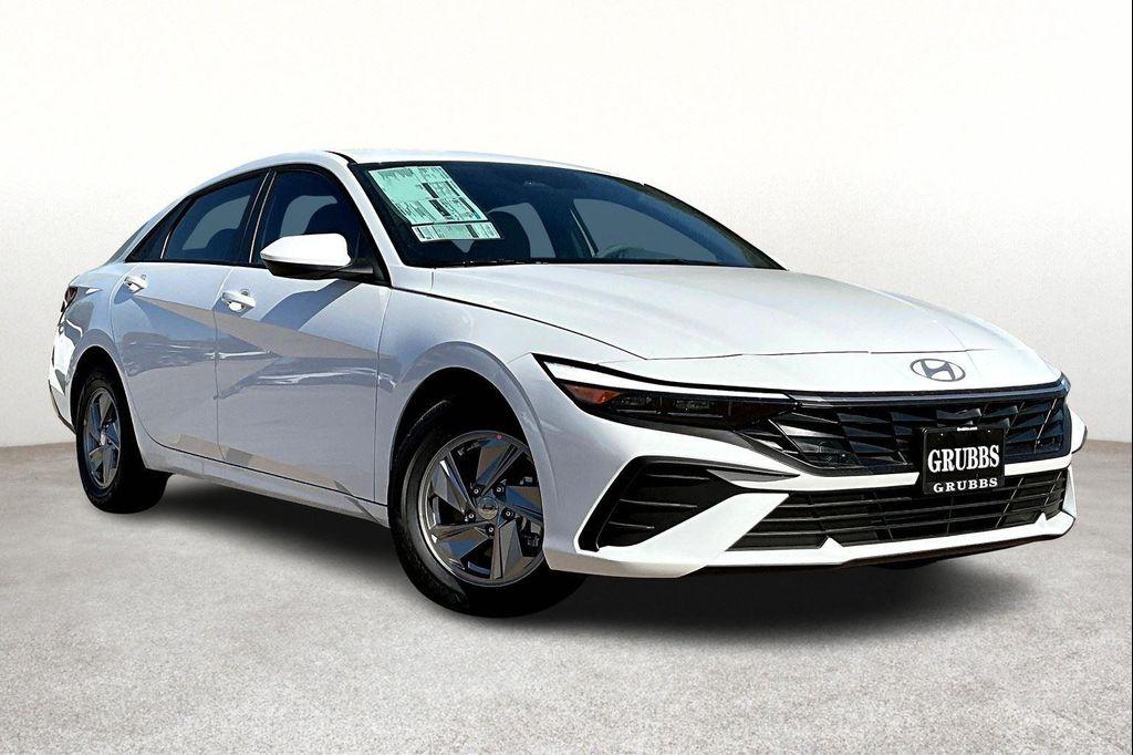 new 2025 Hyundai Elantra car, priced at $23,927