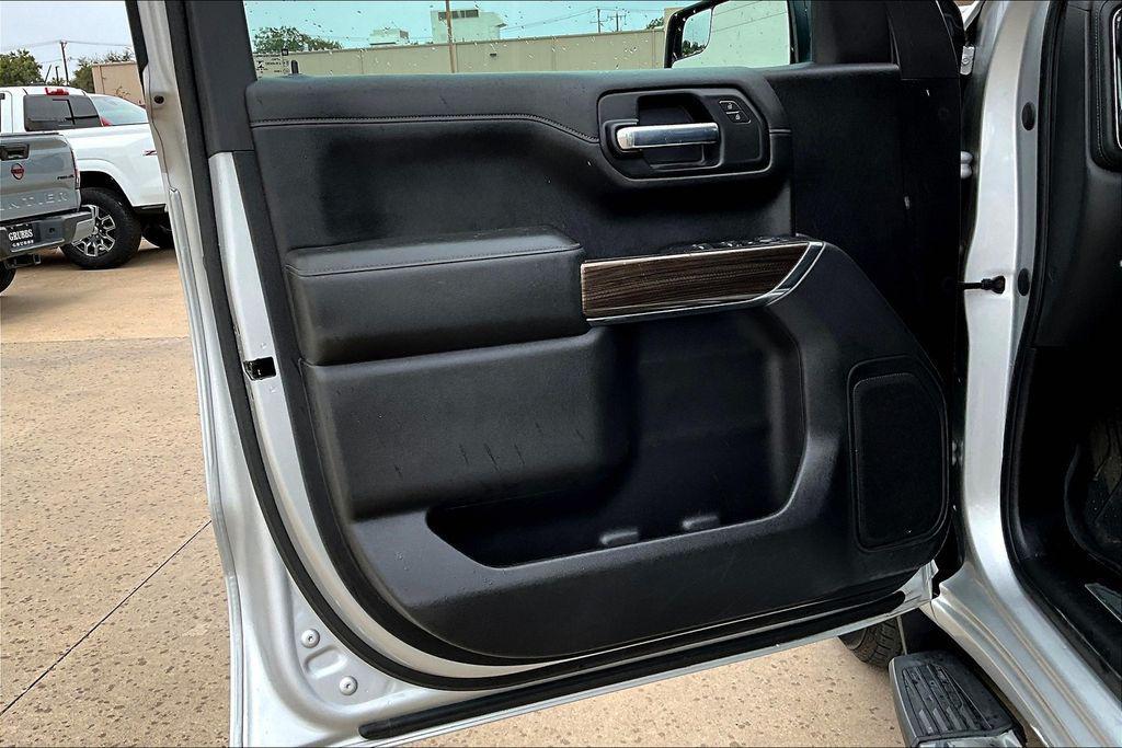 used 2021 Chevrolet Silverado 1500 car, priced at $27,000