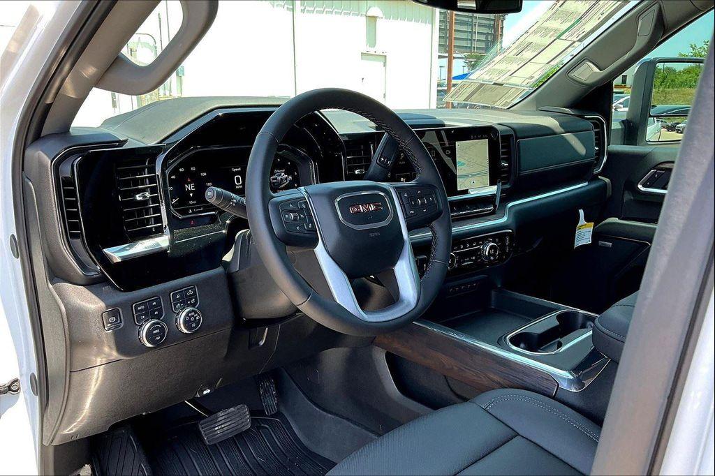 new 2025 GMC Sierra 2500 car, priced at $73,000