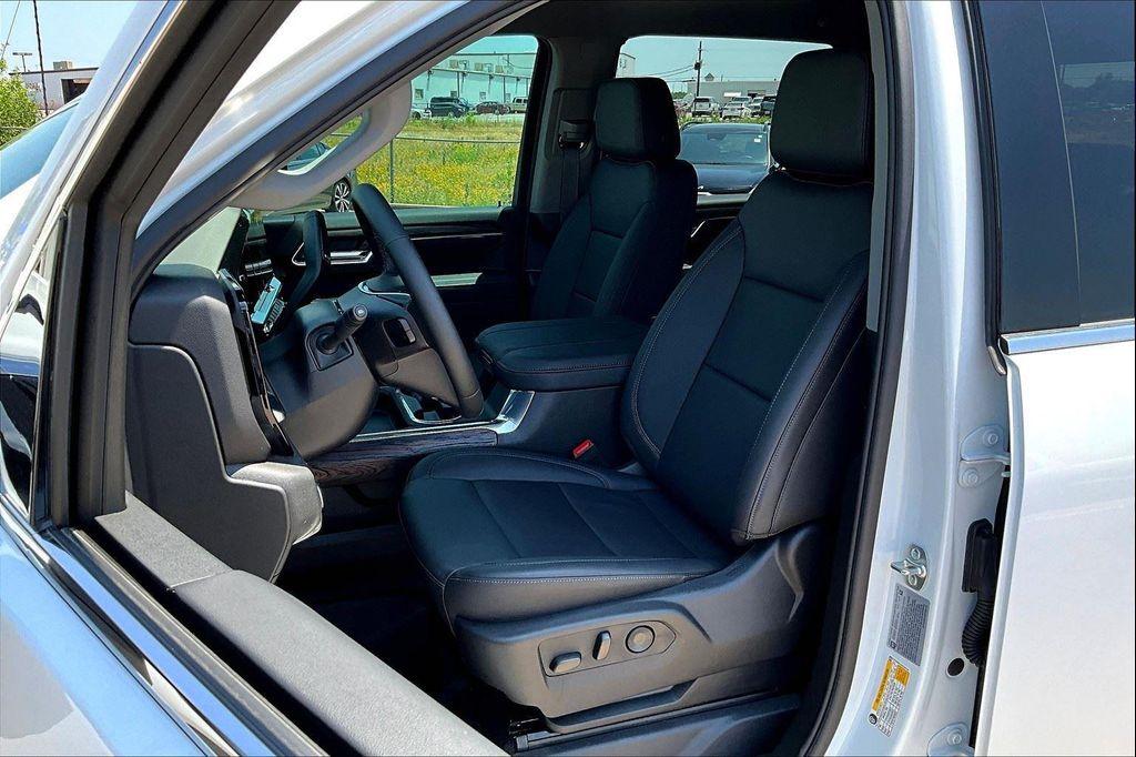 new 2025 GMC Sierra 2500 car, priced at $73,000