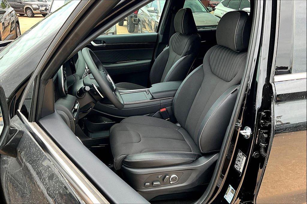 new 2025 Hyundai Palisade car, priced at $54,377