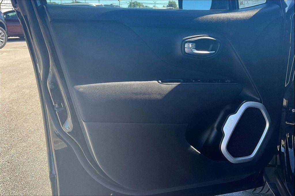 used 2021 Jeep Renegade car, priced at $13,750