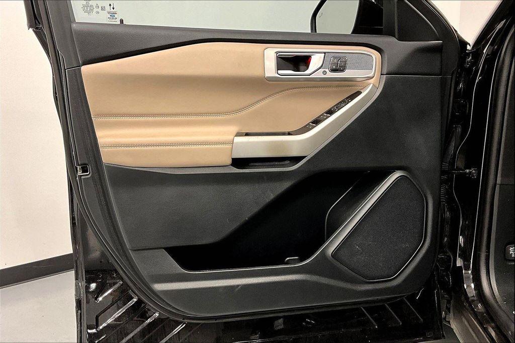used 2022 Ford Explorer car, priced at $29,000
