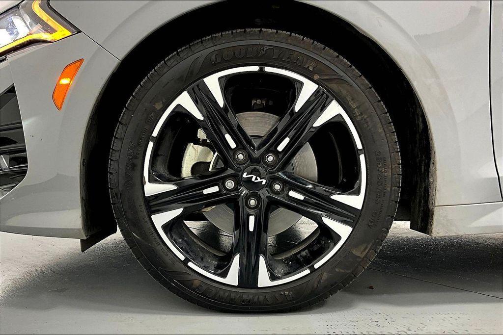 used 2024 Kia K5 car, priced at $25,000