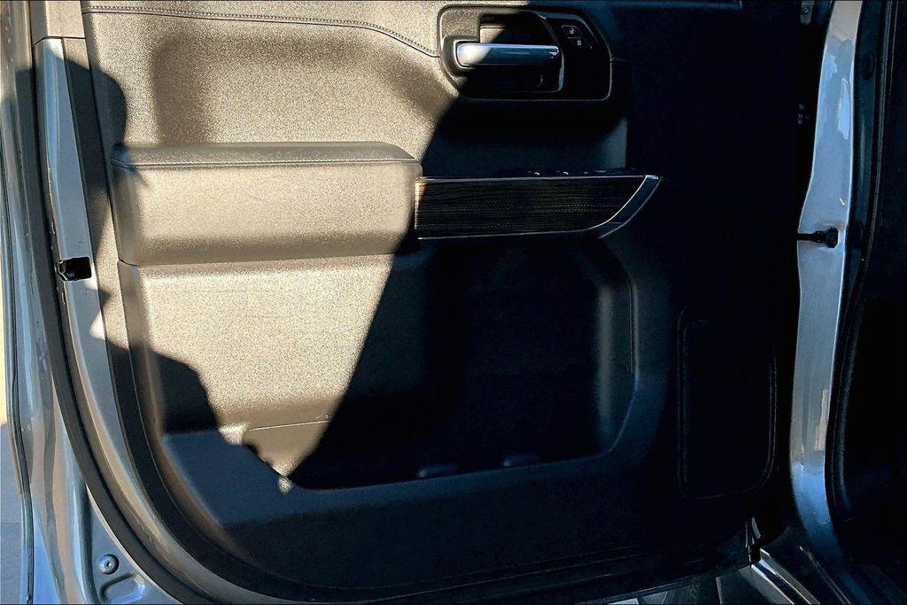 used 2020 Chevrolet Silverado 1500 car, priced at $24,000