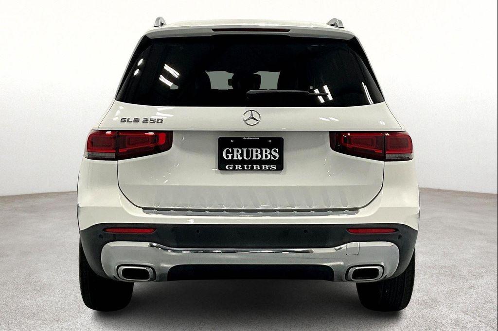 used 2022 Mercedes-Benz GLB 250 car, priced at $29,000