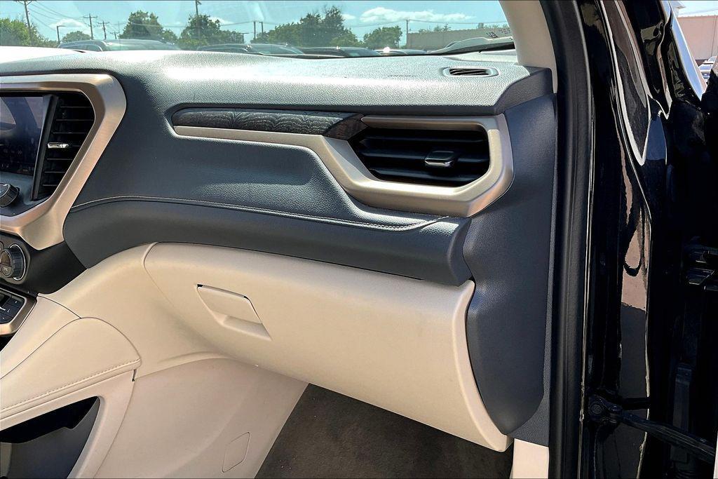 used 2023 GMC Acadia car, priced at $37,000