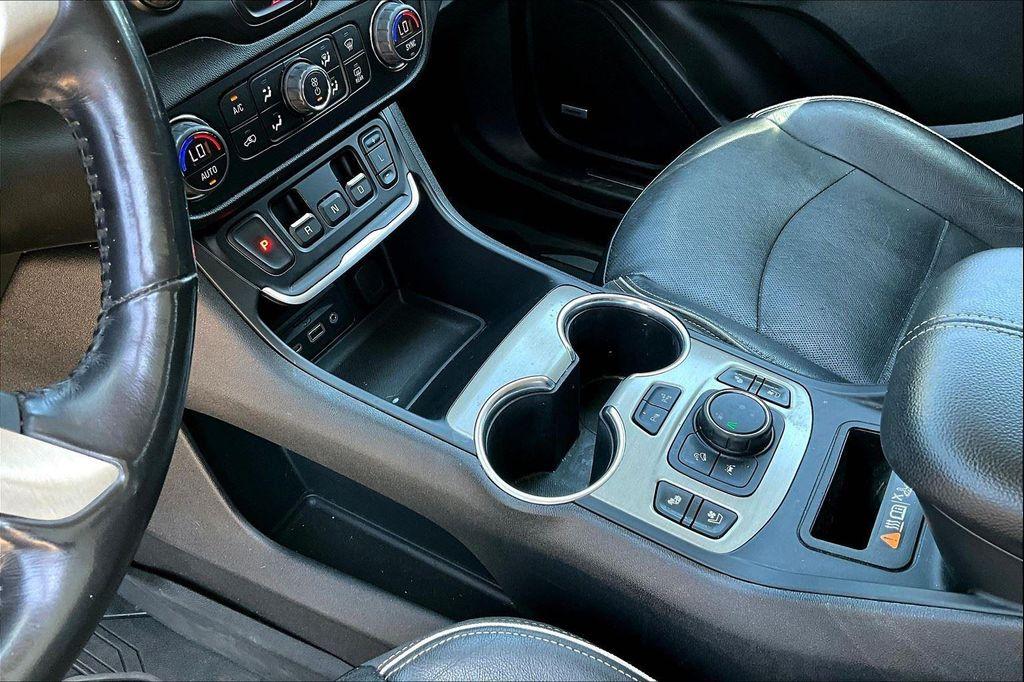 used 2020 GMC Terrain car, priced at $20,000