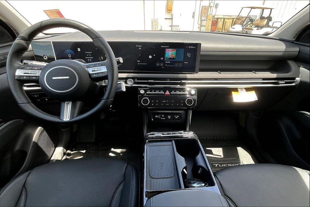 new 2025 Hyundai Tucson car, priced at $38,990
