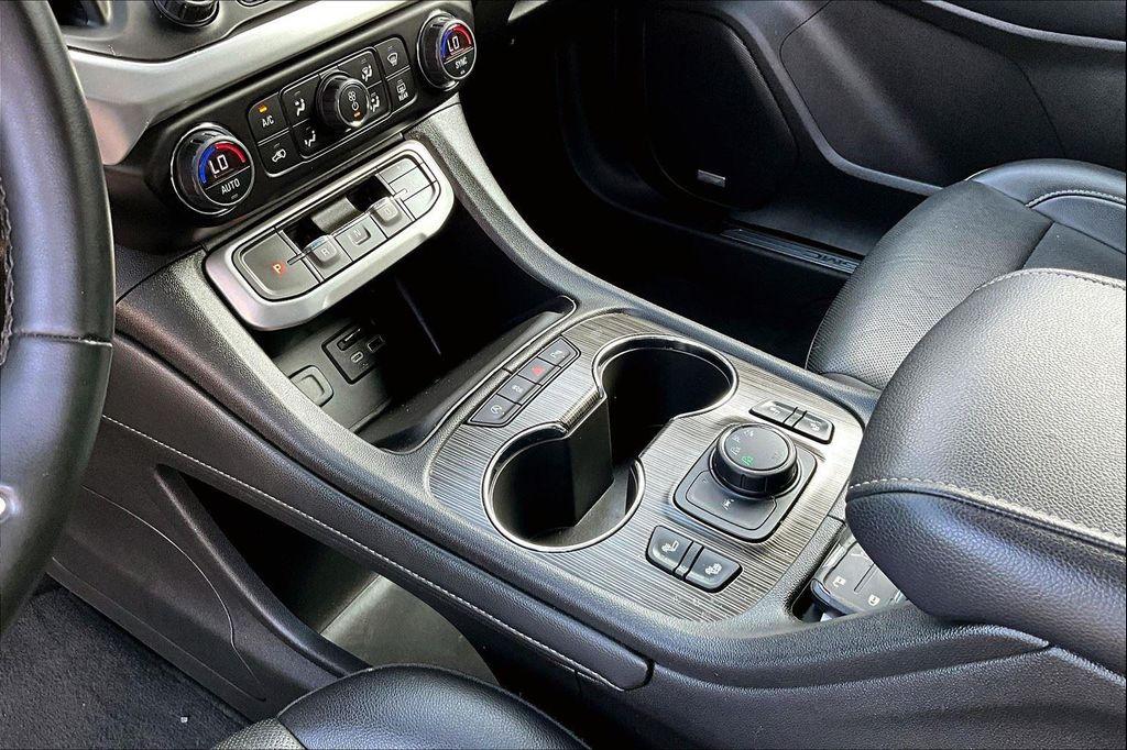 used 2023 GMC Acadia car, priced at $29,000