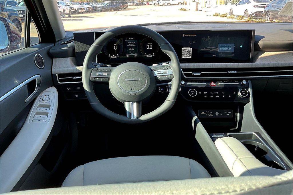 new 2025 Hyundai Sonata Hybrid car, priced at $32,495