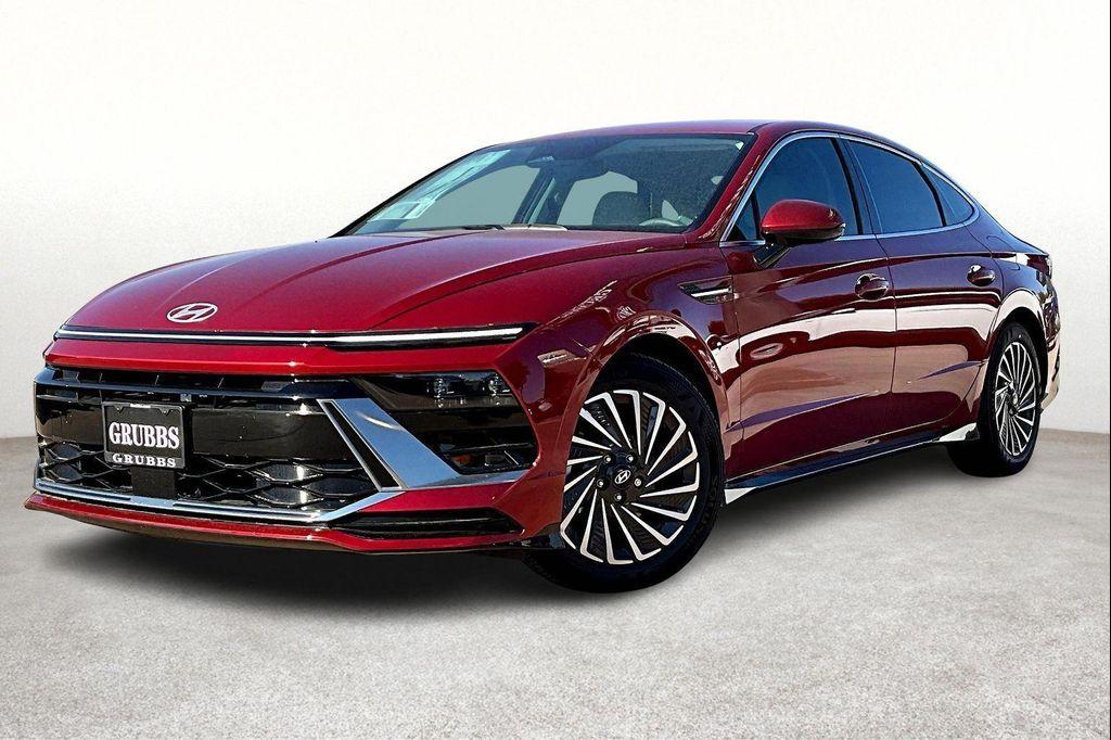 new 2025 Hyundai Sonata Hybrid car, priced at $32,495