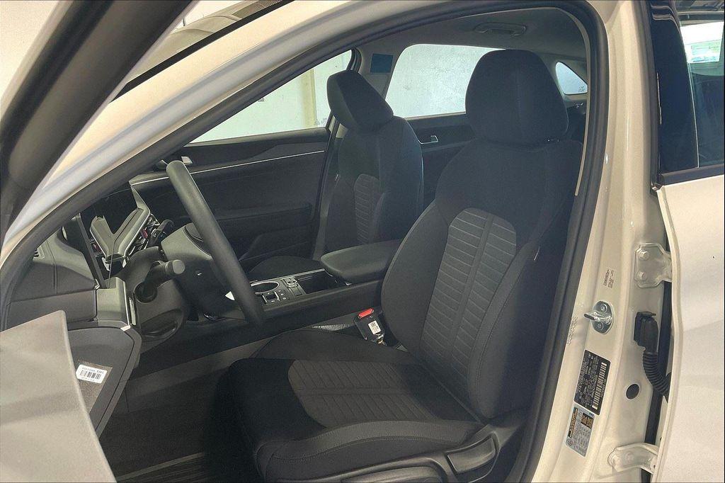 new 2026 Kia K5 car, priced at $28,060