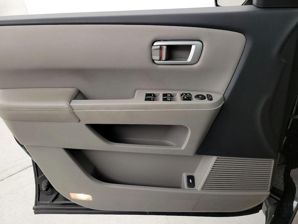 used 2013 Honda Pilot car, priced at $15,998