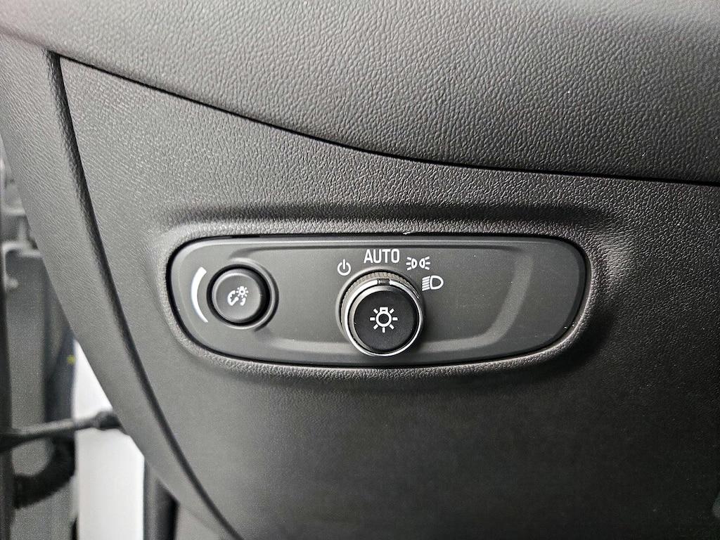 used 2021 Chevrolet Equinox car, priced at $18,998