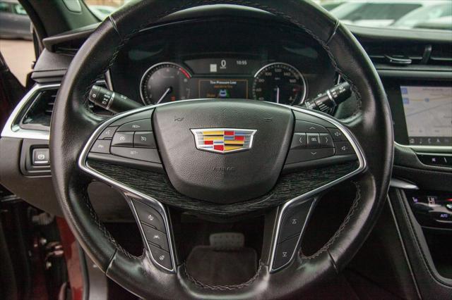 used 2023 Cadillac XT5 car, priced at $31,499