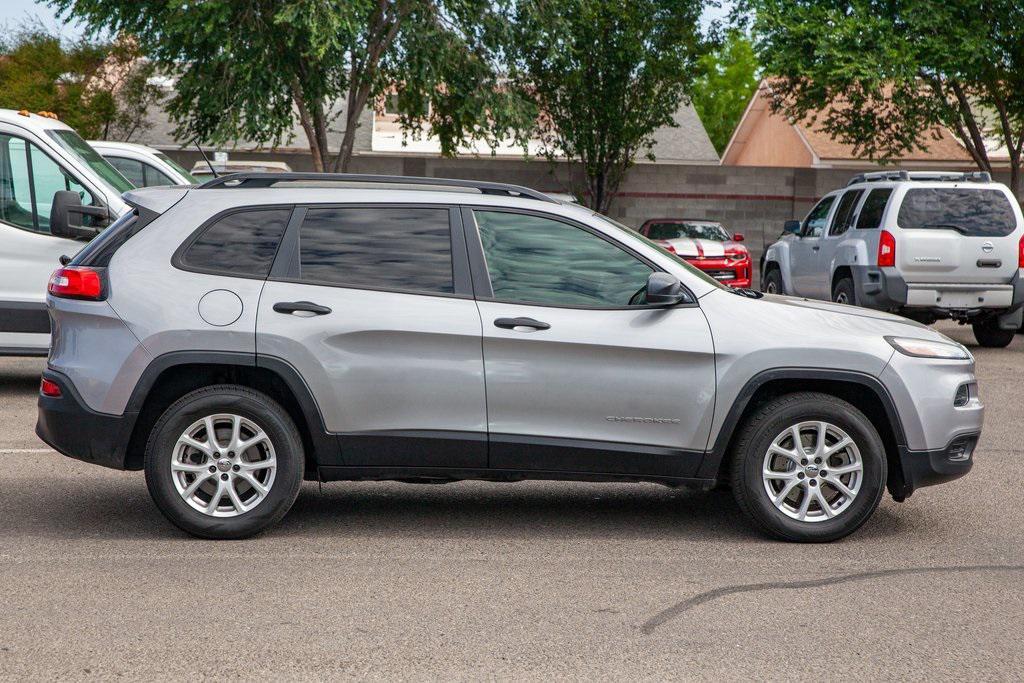 used 2016 Jeep Cherokee car, priced at $13,950