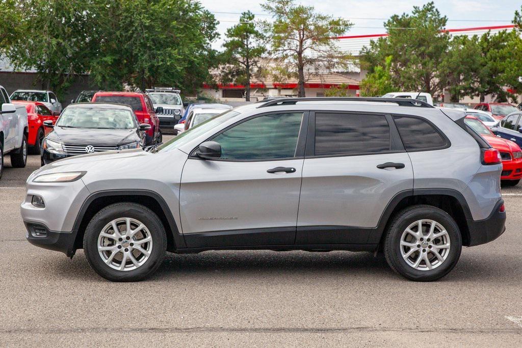 used 2016 Jeep Cherokee car, priced at $13,950