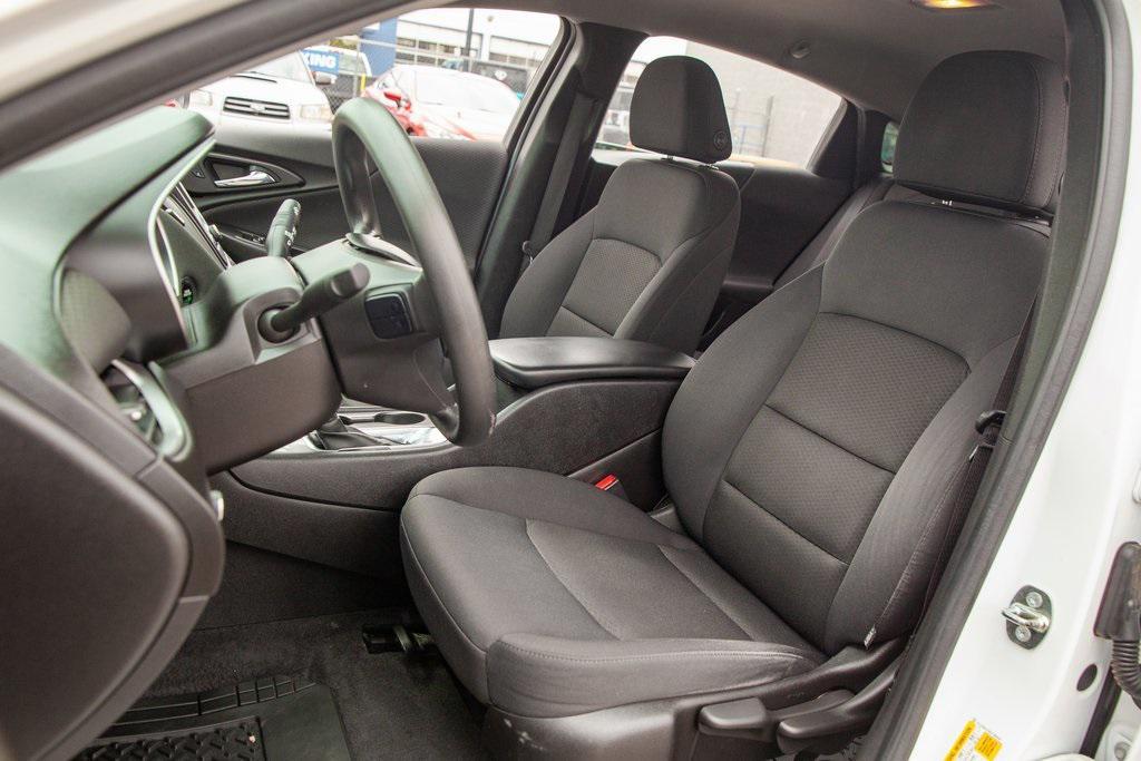 used 2016 Chevrolet Malibu car, priced at $13,750